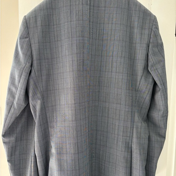 RW&CO Men’s Tailored Fit Suit. Jacket - 42. Trousers 32x32. Grey-blue. - Picture 3 of 7